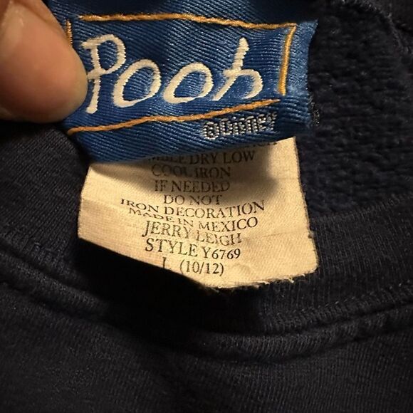 Vintage Disney Pooh Tigger Piglet Buddies Embroidered Sweater Youth Large 10/12 - Picture 3 of 7